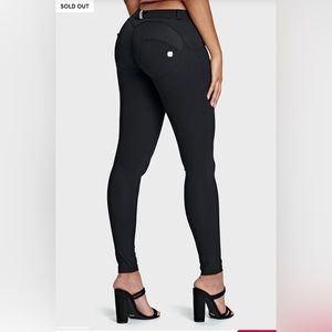 WR UP Freddy Jeans buttlifting/shaping jegging
